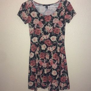 NWOT Floral Forever 21 dress